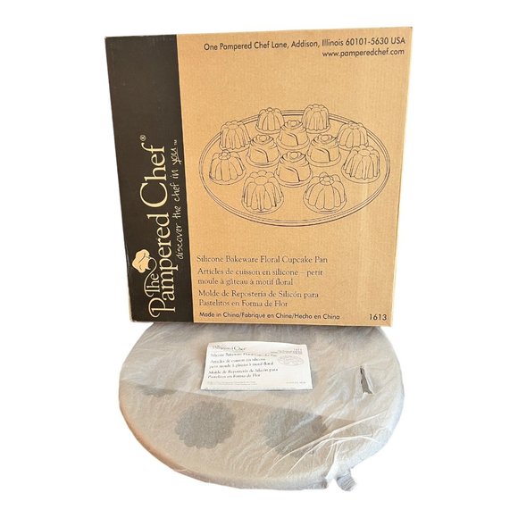 Pampered Chef Other - Pampered Chef Silicone Bakeware Floral Cupcake Pan Item 1613